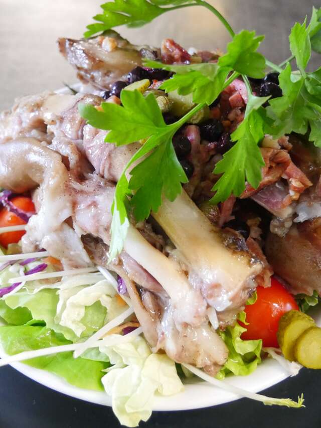 Chés Troés Piots Coéchons