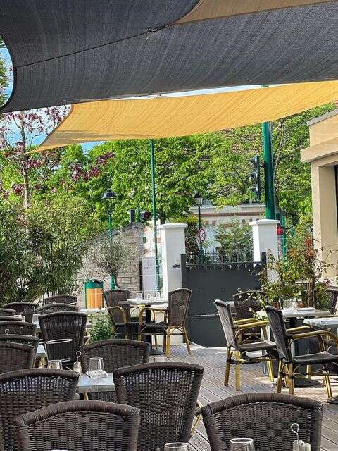 A côté - L'Atmosphère