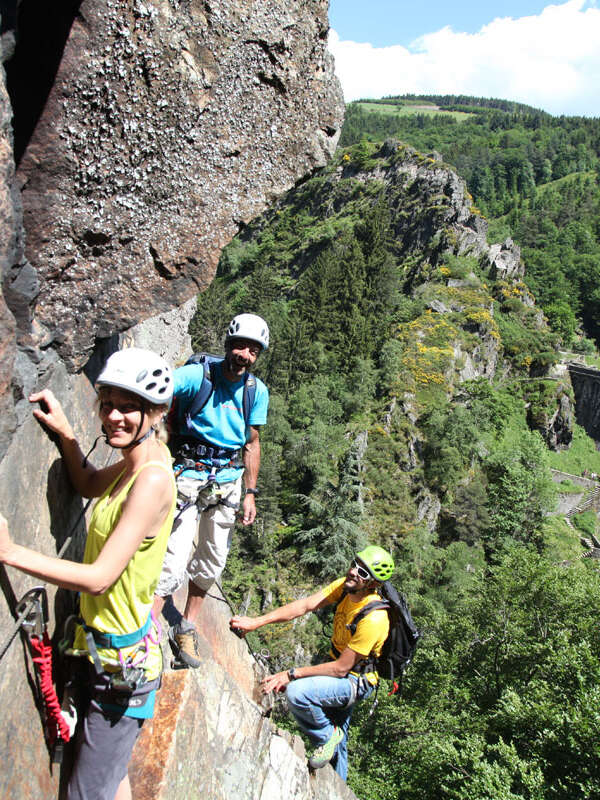 Encadrement d'activités sur le pôle vertical de Planfoy