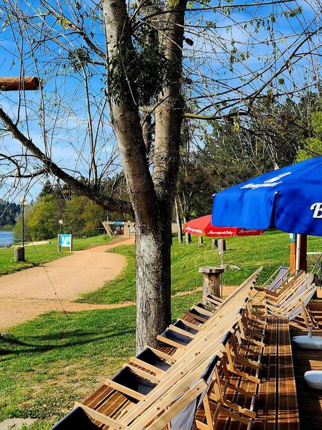 La Cabane, snack-guinguette du lac d'Aubusson d'Auvergne