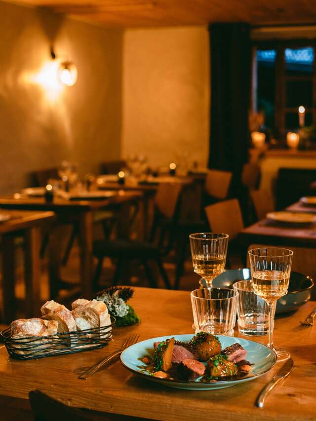 "Signature" Restaurant