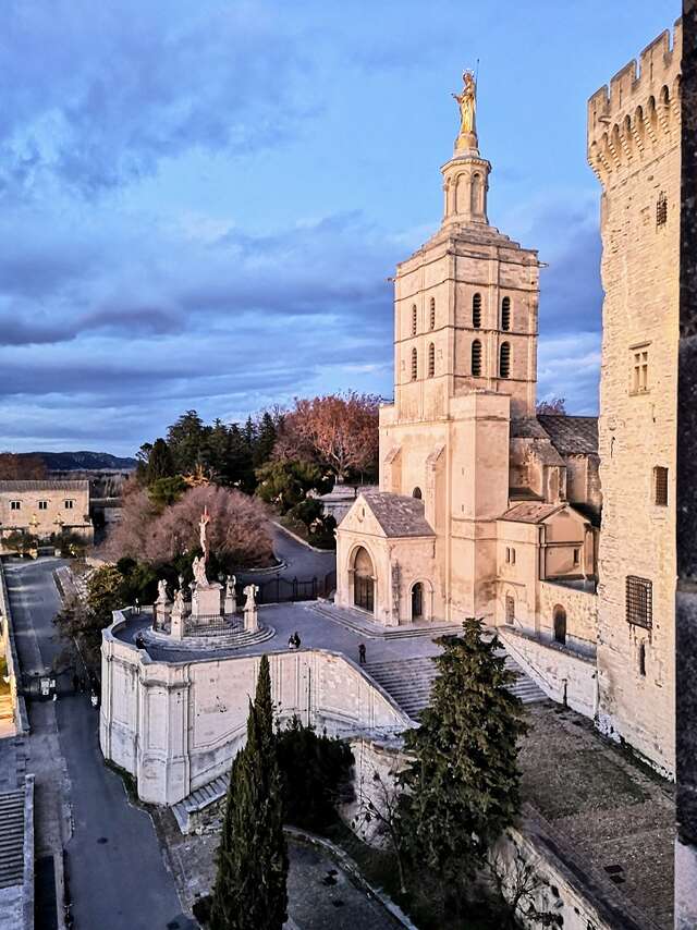 Basilique Métropolitaine Notre-Dame des Doms