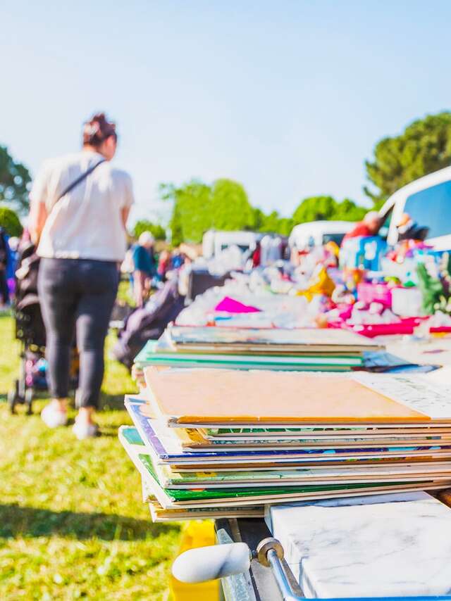 Braderie • Secours catholique de Cusset