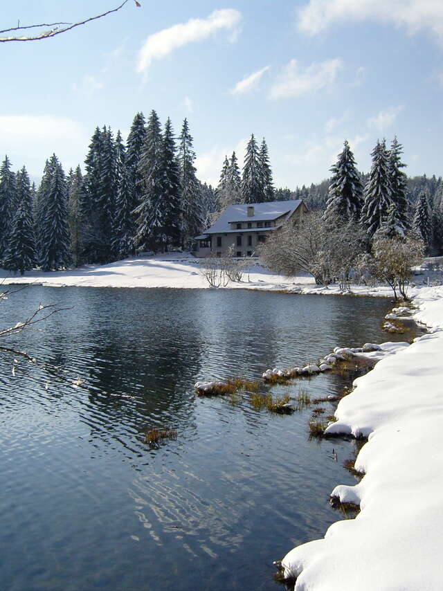 Hôtel Auberge du Lac Genin