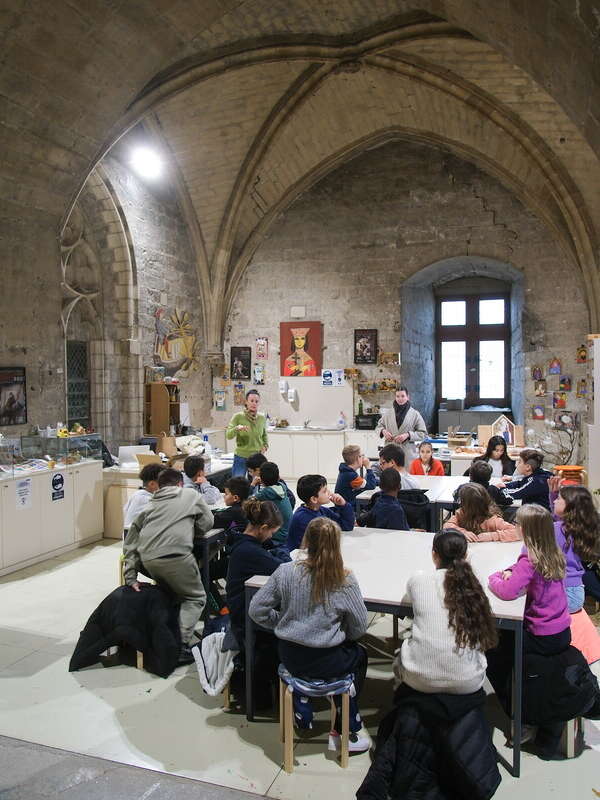 Atelier-visite Décors du Palais, Chimère en argile