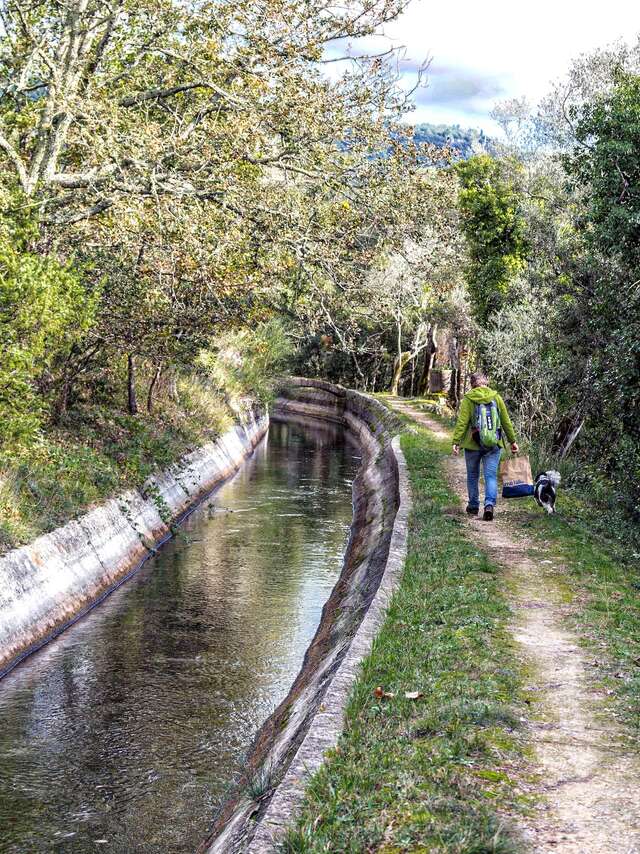 Le long du canal de la Siagne - Grasse Ville d'Art et d'Histoire