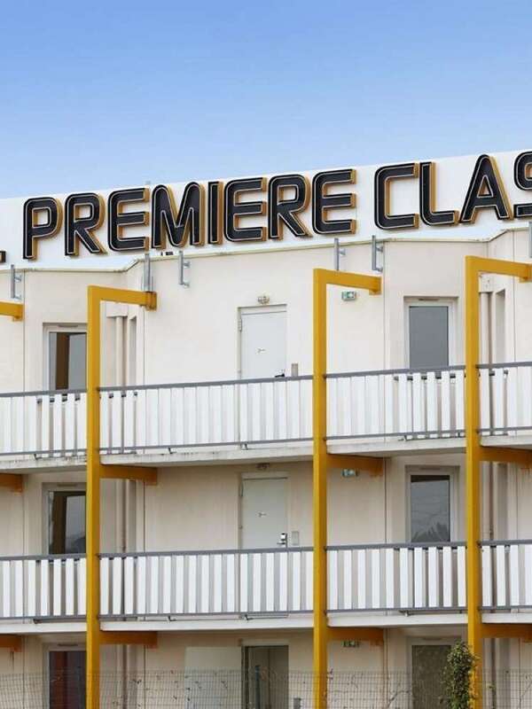 Albergo Première Classe Avignon Courtine Gare TGV