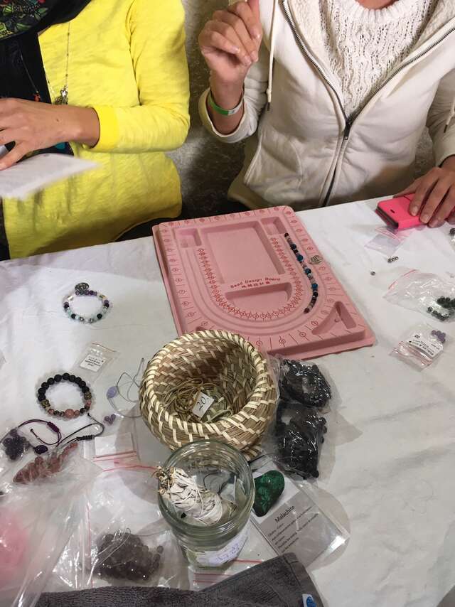 Bracelet creation workshop, natural stone amulet