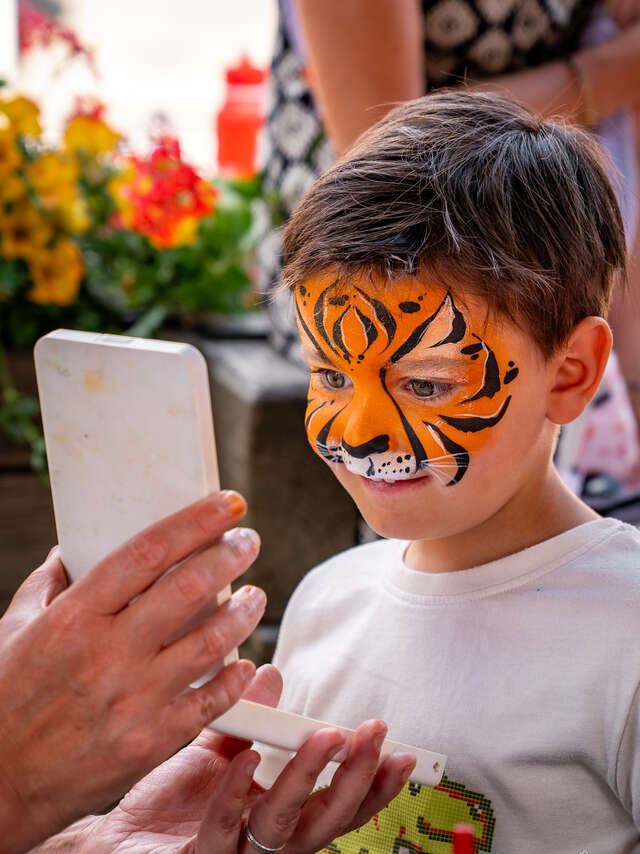 Stand de maquillage avec Cindy