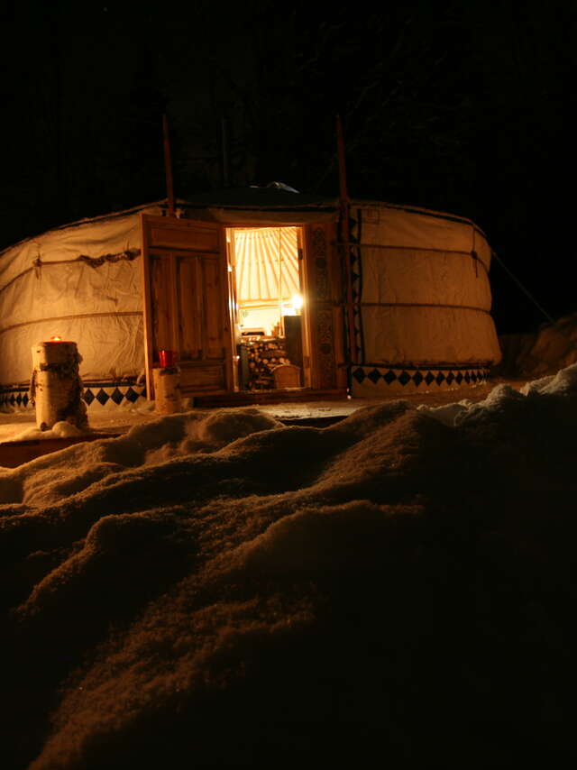 Serata on-the-go sotto la yourte in famiglia