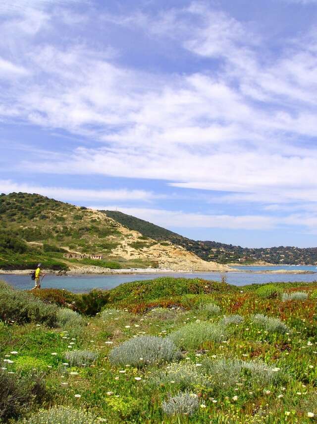 Sulle orme dei doganieri di Cap Taillat".