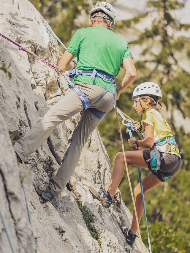 Klettern 8-12 Jahre alt: Felswandklettern-Sitzung