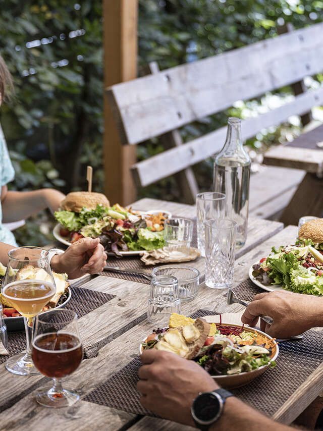 Restaurant végétarien à la ferme : Les jardins du Taillefer