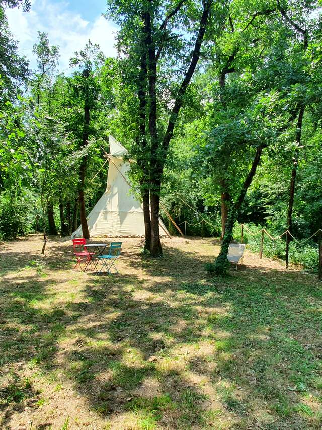 Le Tipi des Belles eaux : Ni-o ta zah Tsi