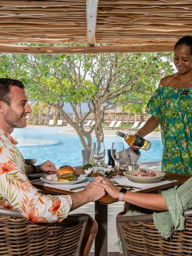 Miki Miki Restaurant - Le Bora Bora By Pearl Resorts