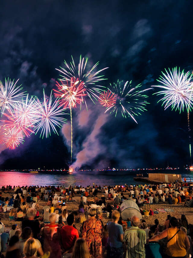 Feux d'artifice du 14 juillet Fréjus / Saint-Raphaël