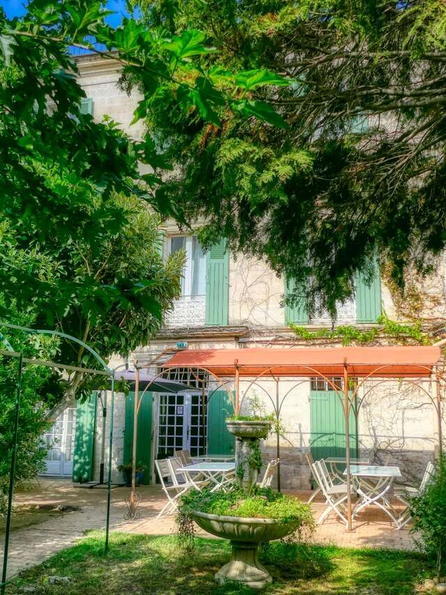 Au Saint Roch - Hôtel et Jardin