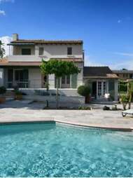 Bed and Breakfast - Villa Aulia
