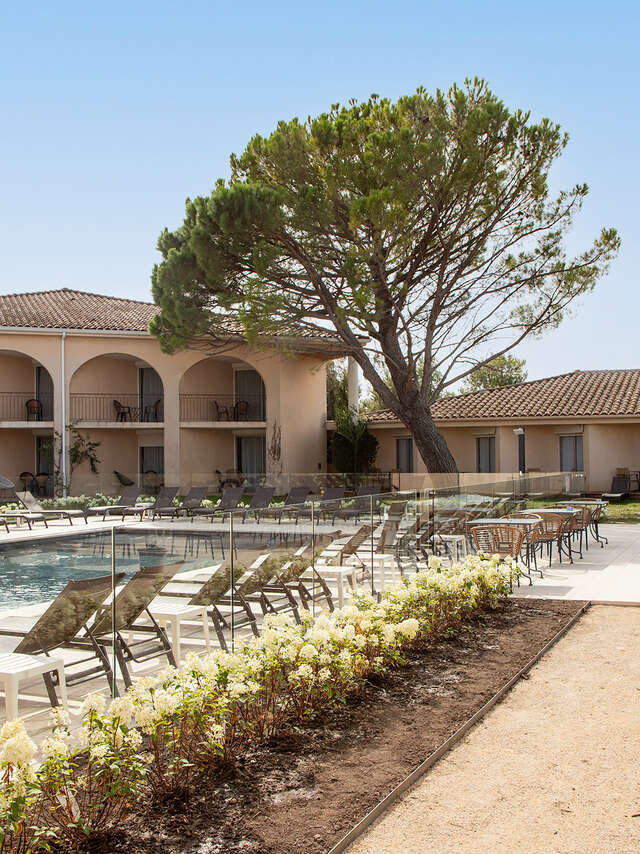 Hôtel Restaurant GOLDEN TULIP AVIGNON LE PARADOU