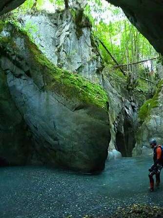 Canyoning Les Oules du Diable - Evolution Canyon