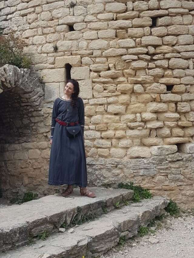 "Pas d'Histoires" Mélanie Bienfait, guide et conteuse en Provence