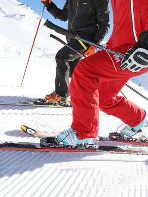 Initiation à la glisse, télémark et biathlon