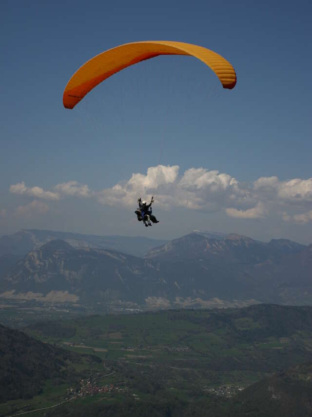 Vols en parapente biplace avec Pegase et particule