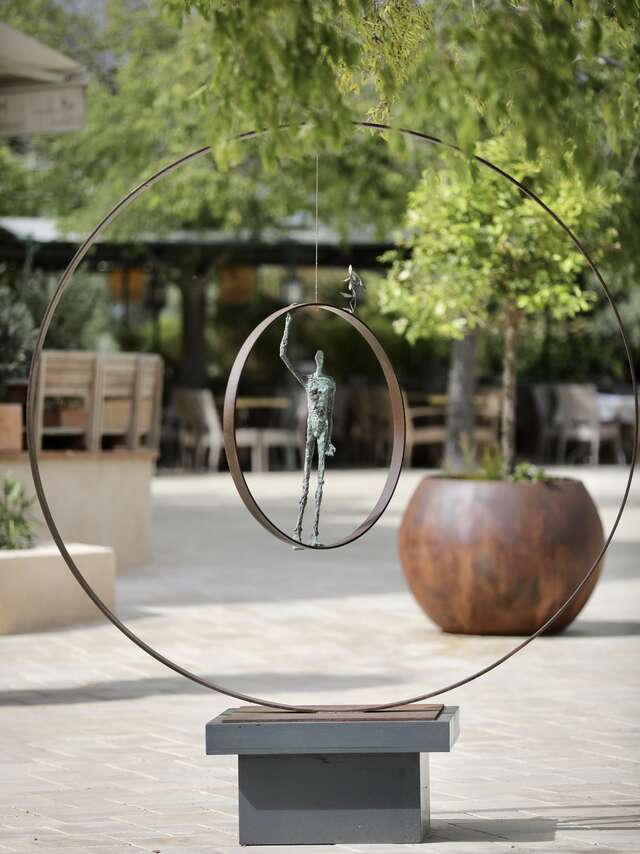 Exposition de sculptures monumentales Jean-Luc Ducreux « Infini- l’Absence d’une Fin »