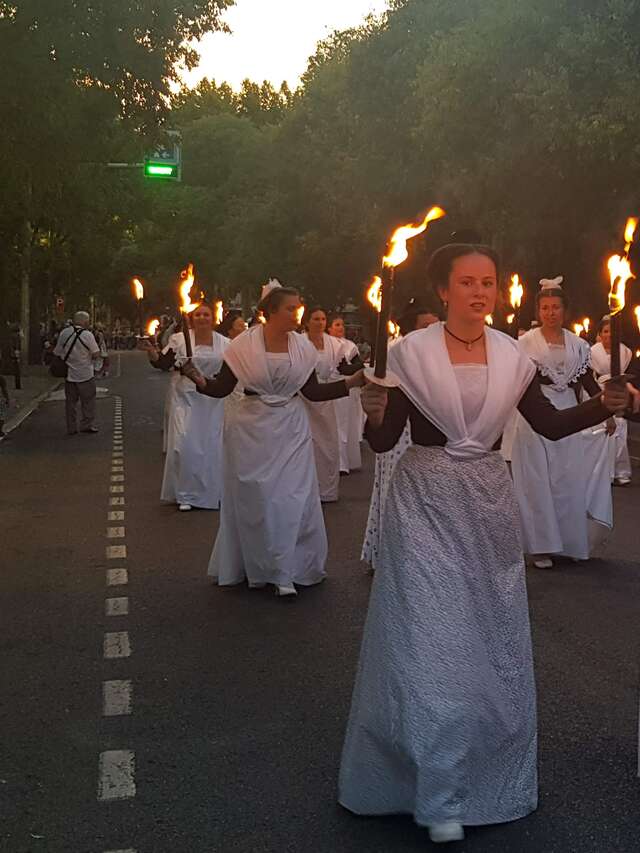 Pegoulado - Défilé en costume traditionnel