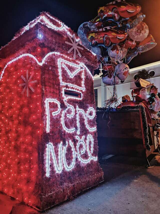 Un Noël à la montagne -   La boîte aux lettres du Père Noël.