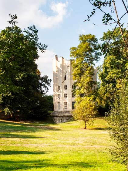 Visite guidée privilège du Désert de Retz et coupe de champagne