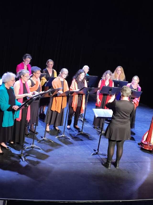 Des cordes frottées et vocales unies pour Noël