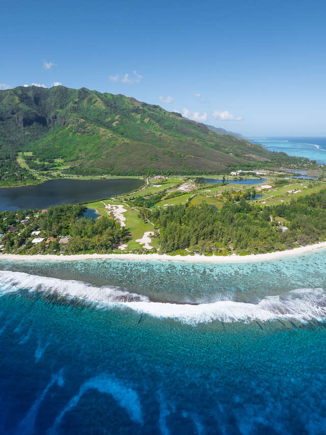 Moorea Green Pearl Golf Course