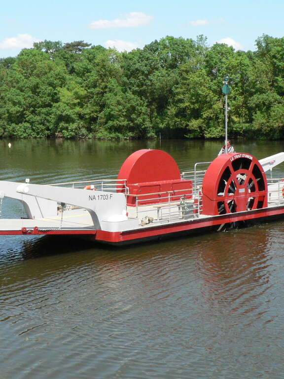 Pruillé Ferry service