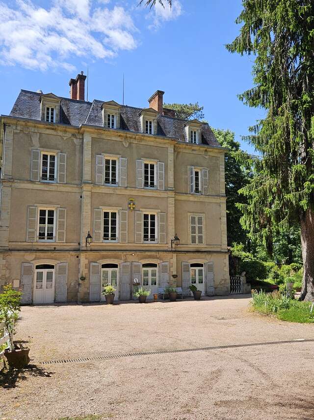 Chambres d'hôtes 15 personnes - Château de Montsablé