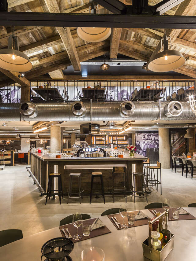 Ski Gallery & Fondue Factory