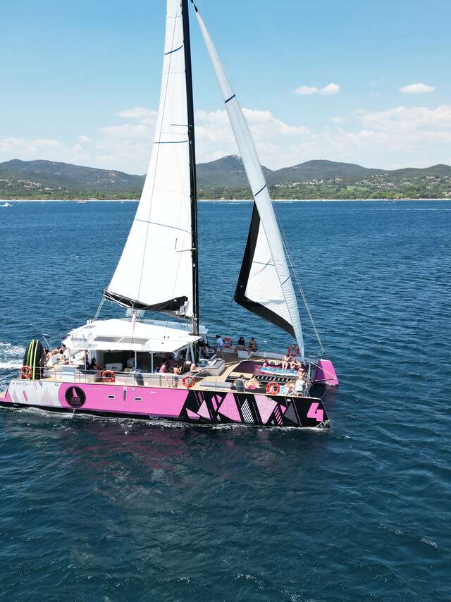 Maxi catamarano Caseneuve