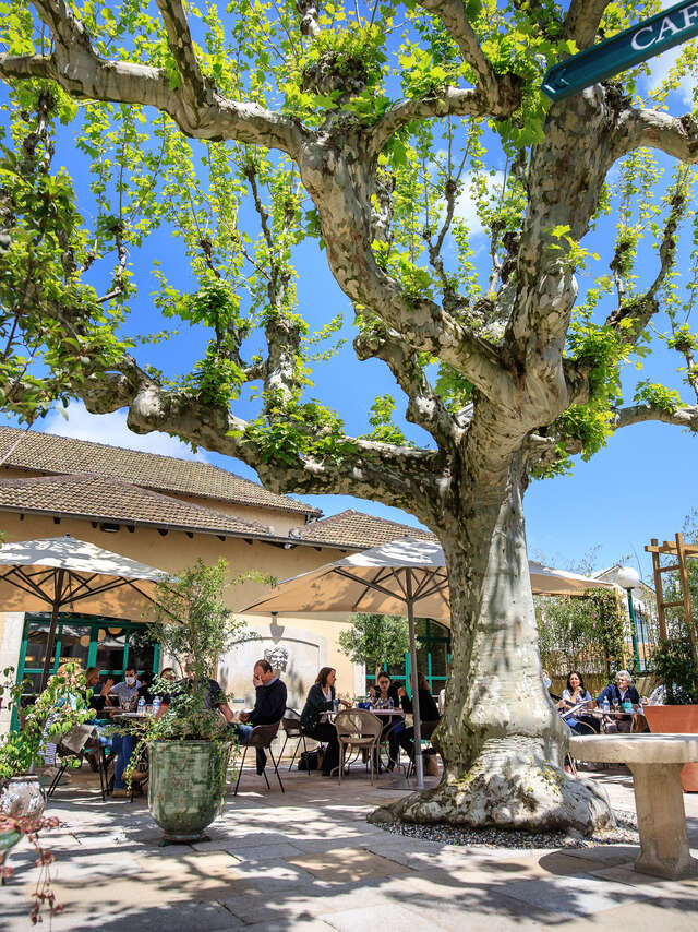 Le Café des 2 Horloges du Hameau Dubœuf