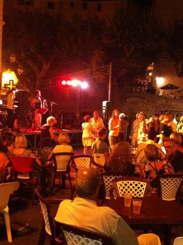 Les jeudis champêtres, bal et marché nocturne