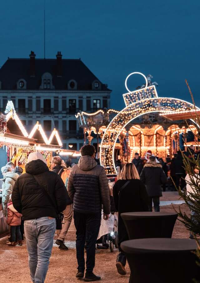 Village de Noël et carrousel