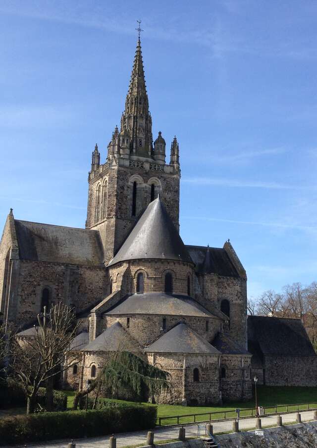 Basilique Notre-Dame d'Avesnières