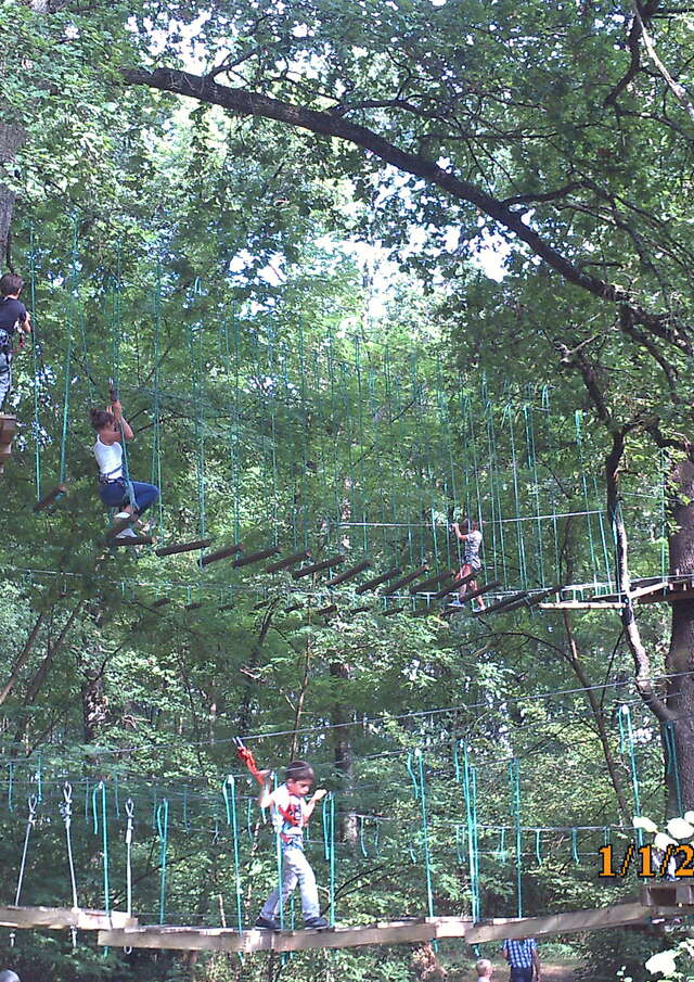 Lezoux aventure - Parc accrobranche