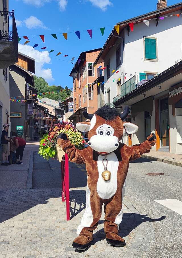 Déambulation avec Pistache la Vache