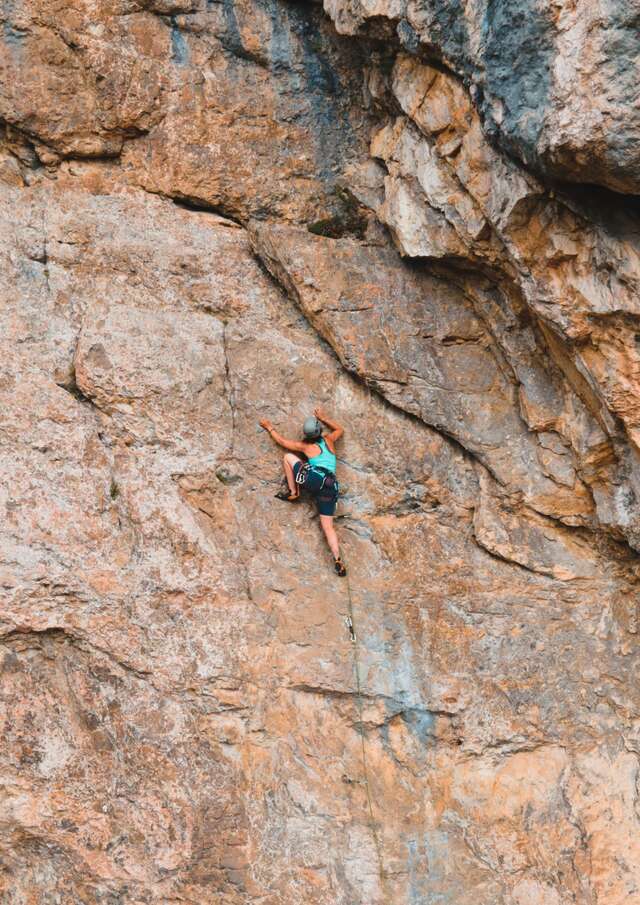 Cours d'escalade en plein air