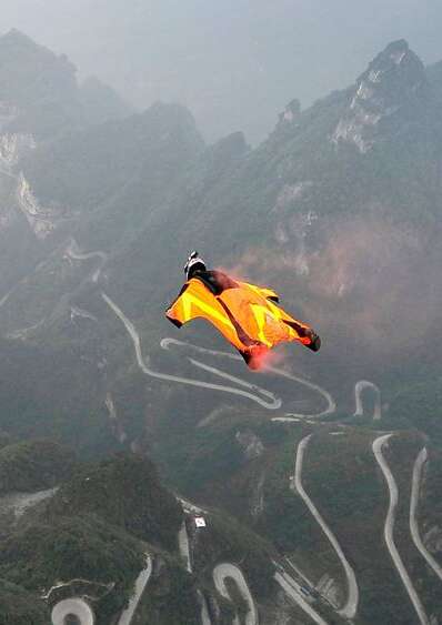 Virtual-Reality-Animation „Wingsuit“ mit Montagne Arc