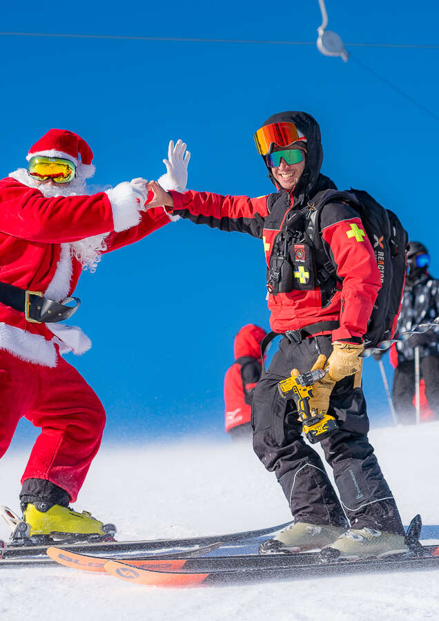 Rencontre avec le Père-Noël sur les pistes