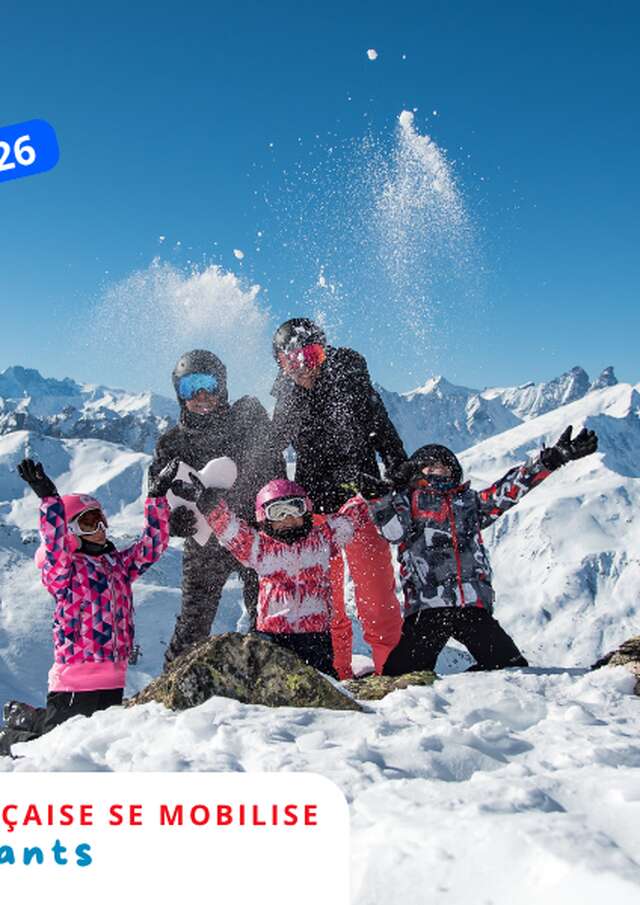 Descente aux flambeaux ESF Nationale "Les P'tits flambeaux", suivie du feu d'artifice