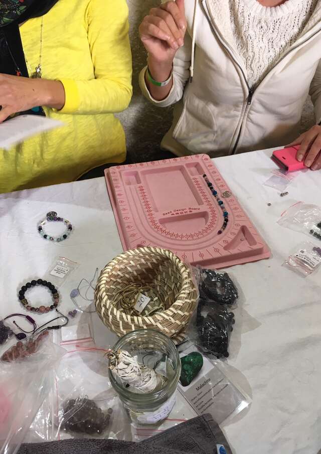 Bracelet creation workshop, natural stone amulet