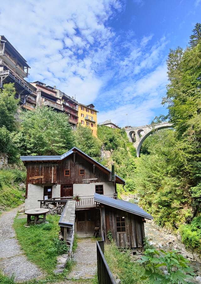 Guided tour of Miller's house "Au Fil du temps" and Mill "A Tienne"