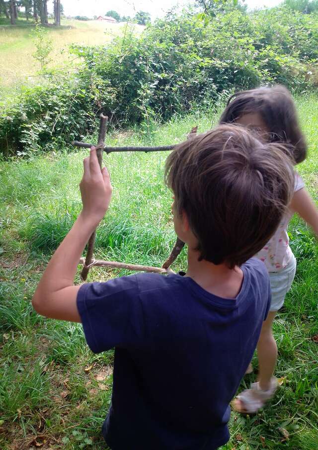Land art - art sauvage dans la nature du Forez.